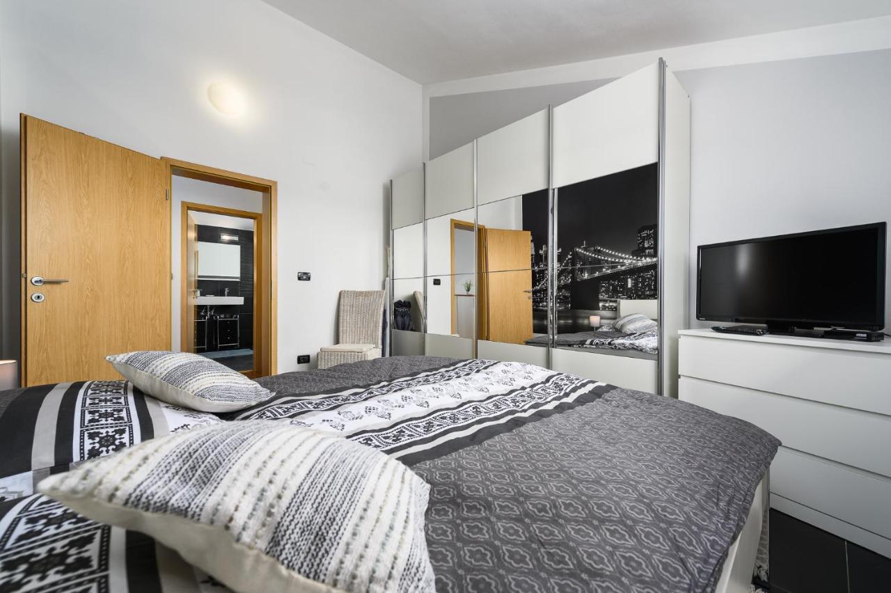 Villa Elisa Kaštelir Eksteriør billede