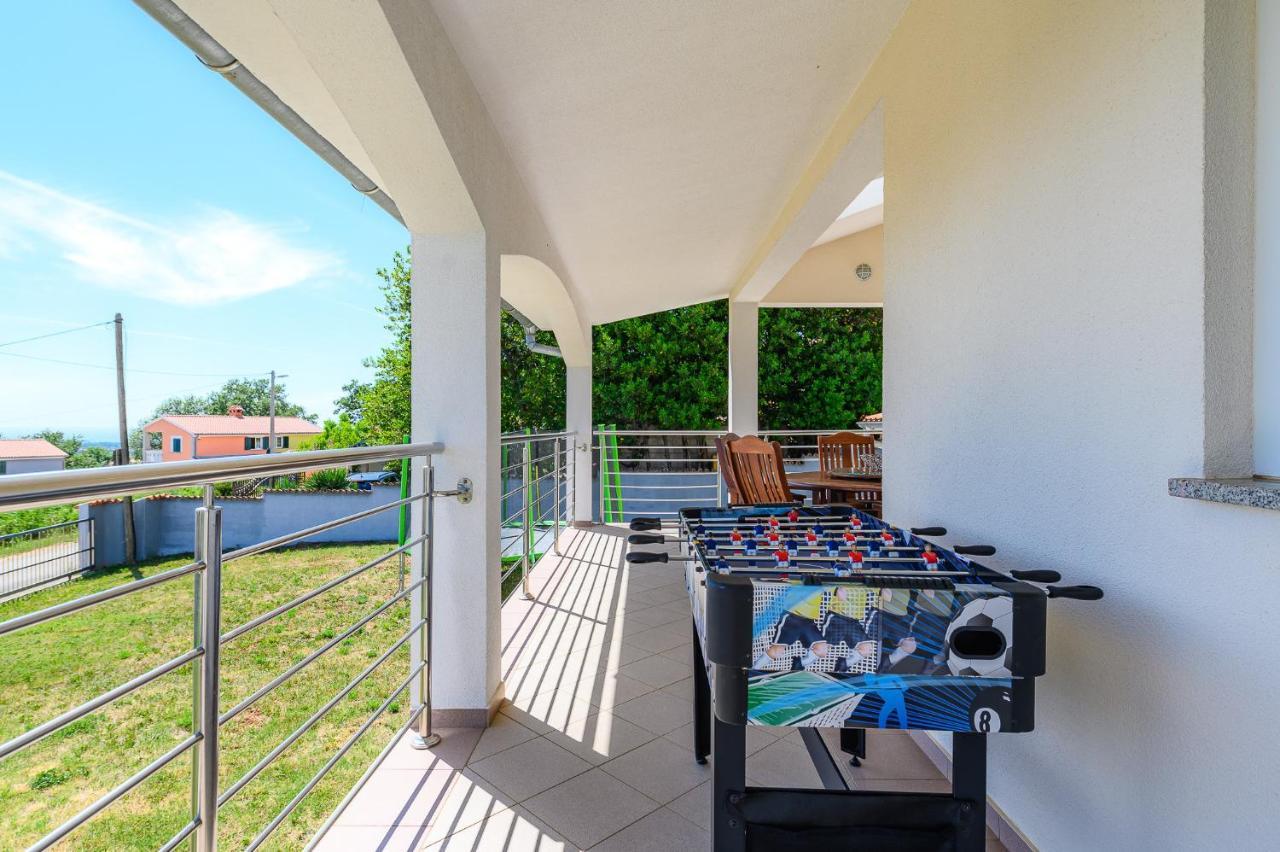 Villa Elisa Kaštelir Eksteriør billede